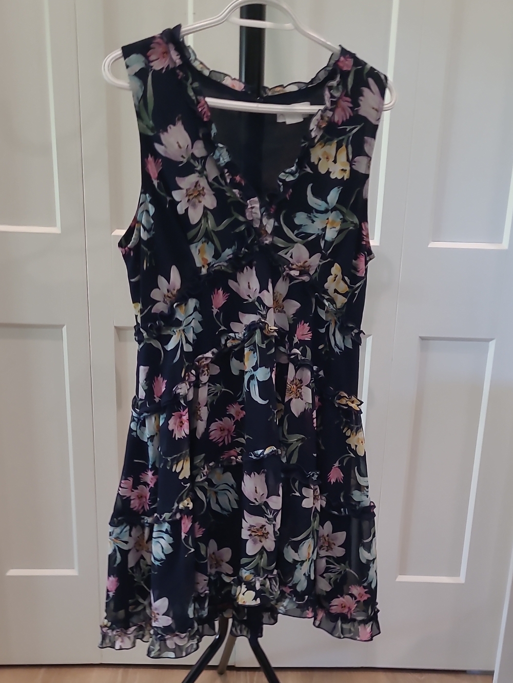 APRICOT Navy Floral Ruffle V-Neck Midi Dress NWOT